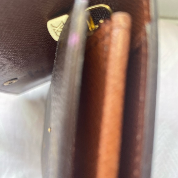 Authentic Louis Vuitton Sarah Bifold Monogram wallet - Picture 11 of 16